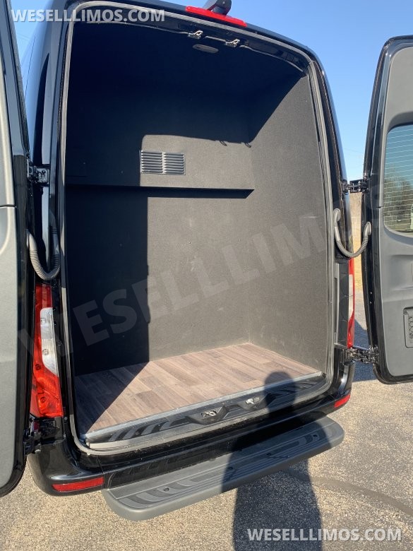 2025 TWR Specialty Vehicles Mercedes-Benz 3500 XD Limo Sprinter