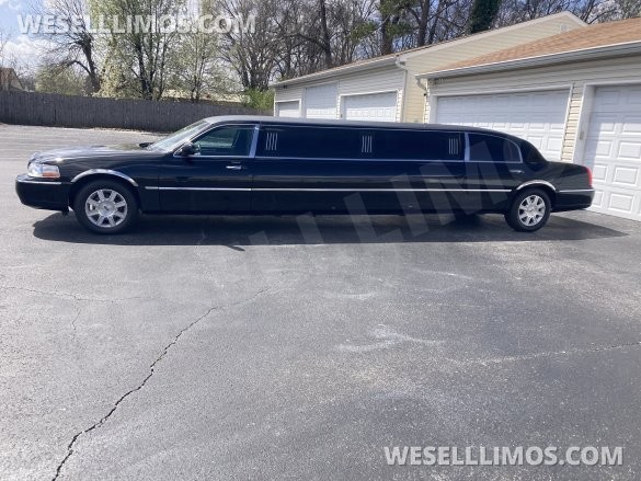 2007 Executive Coach Lincoln Towncar Limousine