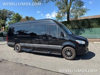 2019 First Class Customs Mercedes-Benz Sprinter Sprinter