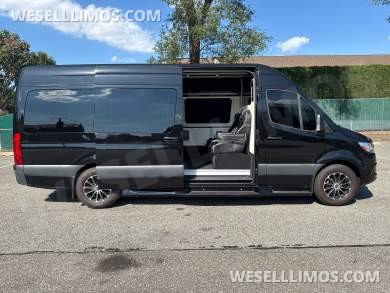 2019 First Class Customs Mercedes-Benz Sprinter Sprinter