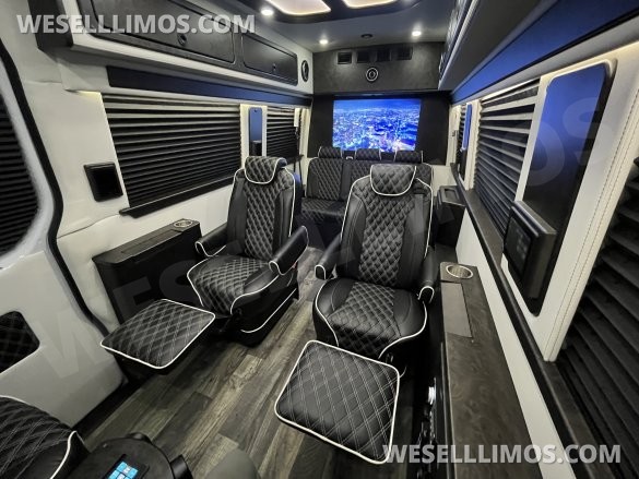 2020 Mercedes-Benz Sprinter 3500 Business Class Sprinter for Sale in Richmond, VA - Photo 2