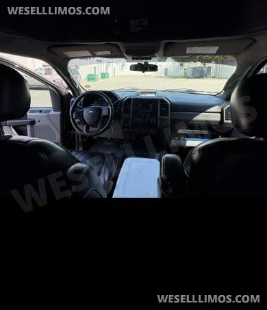 2018 Executive Ford F550 Limo Bus