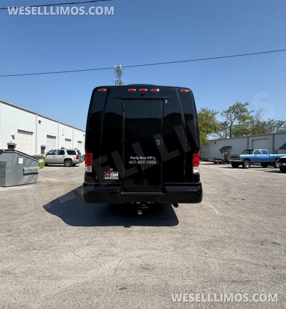 2018 Executive Ford F550 Limo Bus