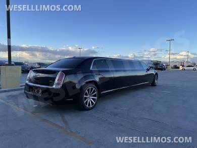 2014 Chrysler 300 Executive Coach Builder 120” 10 Passenger Limousine