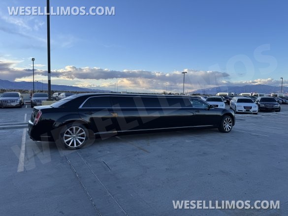 2014 Chrysler 300 Executive Coach Builder 120” 10 Passenger Limousine
