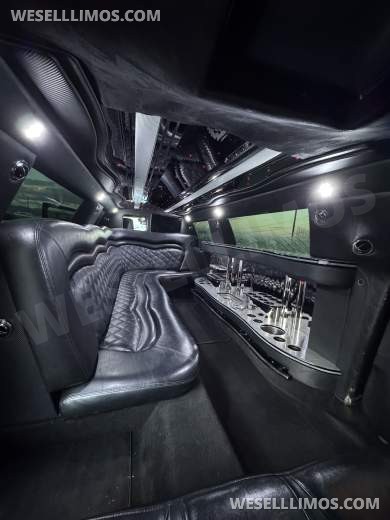 2014 Chrysler 300 Executive Coach Builder 120” 10 Passenger Limousine