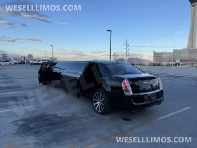 2014 Chrysler 300 Executive Coach Builder 120” 10 Passenger Limousine