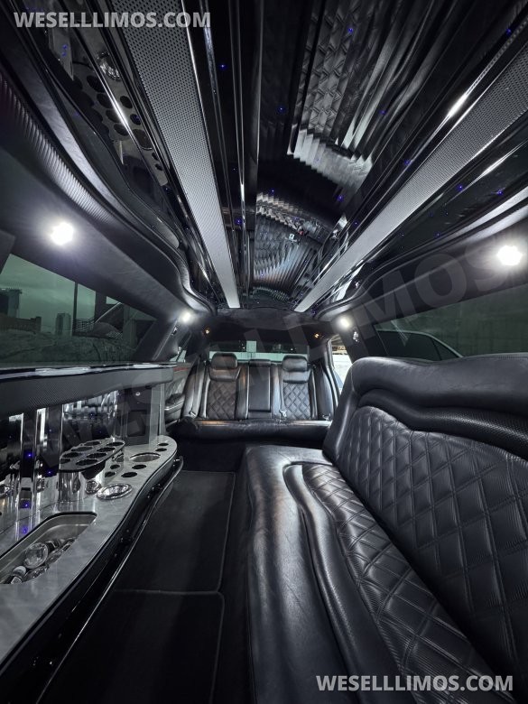 2014 Chrysler 300 Executive Coach Builder 120” 10 Passenger Limousine