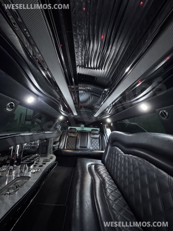2014 Chrysler 300 Executive Coach Builder 120” 10 Passenger Limousine