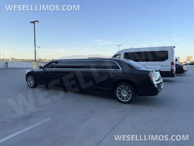 2014 Chrysler 300 Executive Coach Builder 7 Passenger Limousine**Priced to Sell**