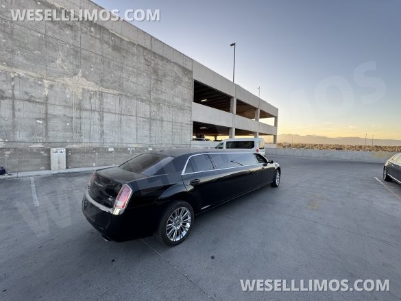 2014 Chrysler 300 Executive Coach Builder 7 Passenger Limousine**Priced to Sell**