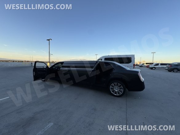2014 Chrysler 300 Executive Coach Builder 7 Passenger Limousine**Priced to Sell**