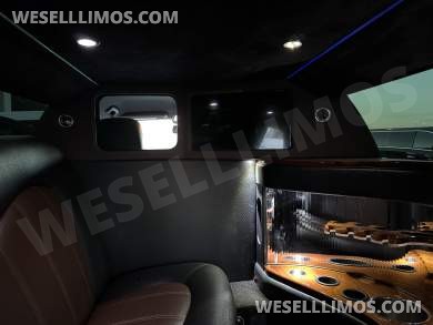 2014 Chrysler 300 Executive Coach Builder 7 Passenger Limousine**Priced to Sell**