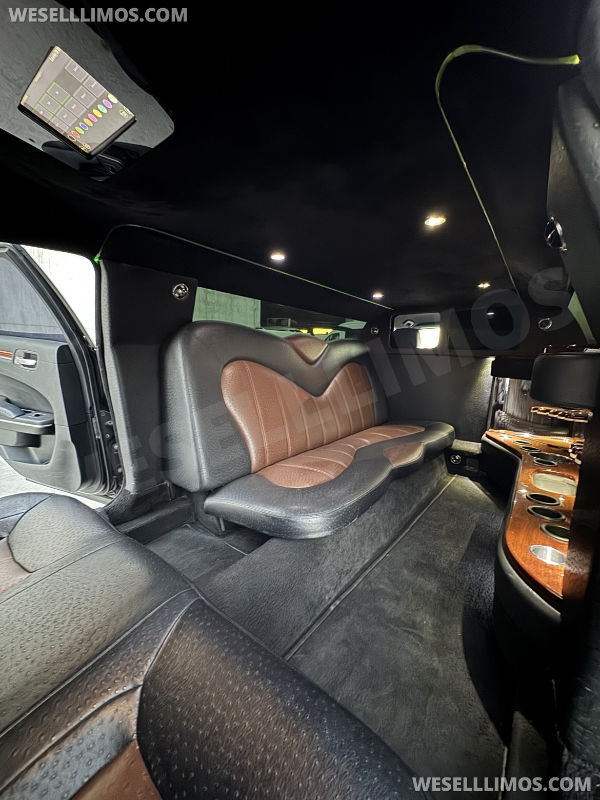 Photo of Limousine for sale: 2014 Chrysler 300 Limousine by Executive Coach Builder