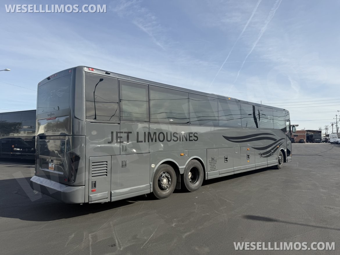 Motorcoach for Sale in Phoenix, AZ - Photo 6