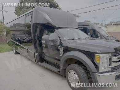 2017 Ford F-550 Executive Shuttle for Sale in Los Angeles, CA