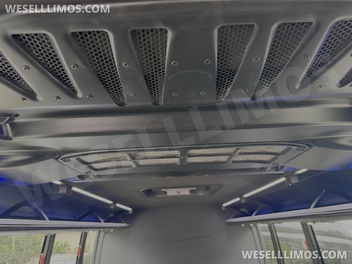 Photo of Executive Shuttle for sale: 2017 Ford F-550 by Grech GM33