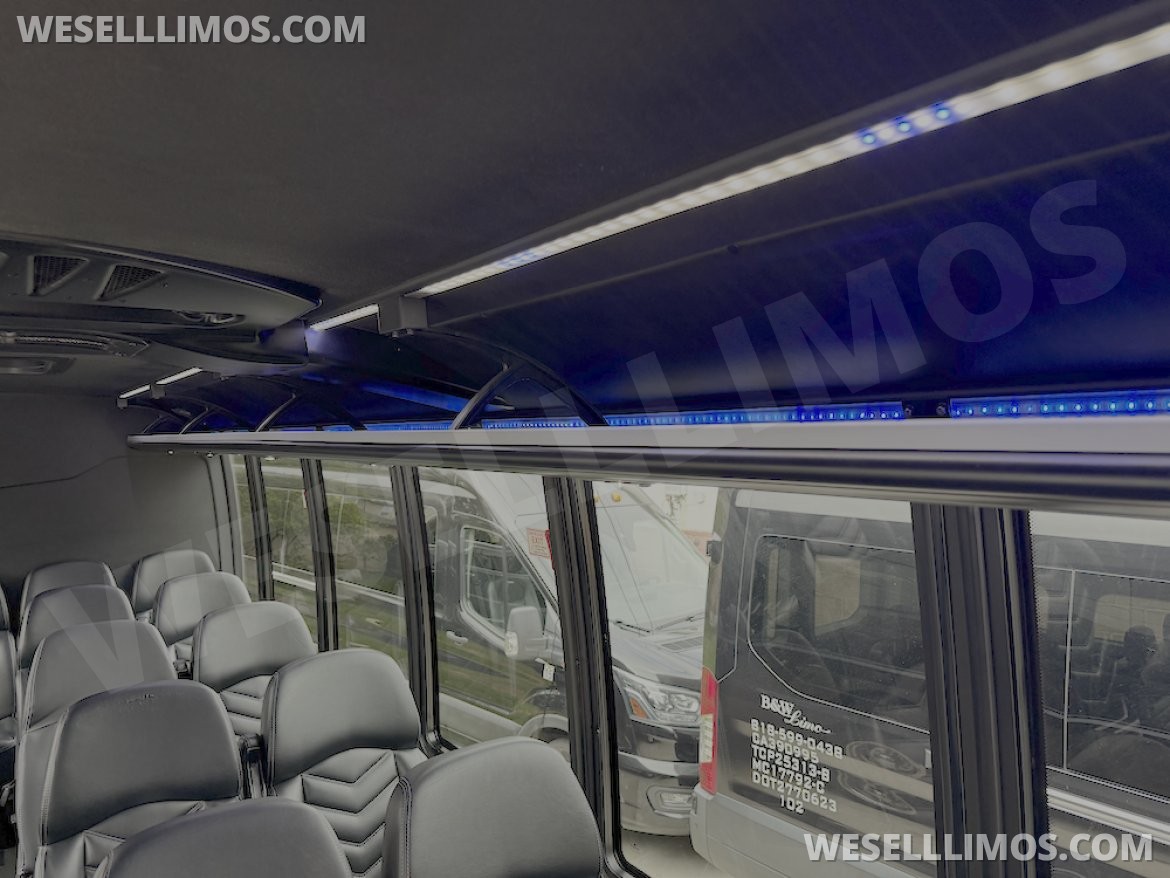 Photo of Executive Shuttle for sale: 2017 Ford F-550 by Grech GM33