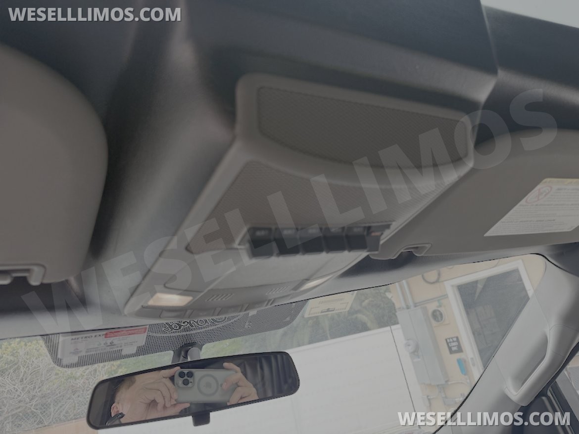 Photo of Executive Shuttle for sale: 2017 Ford F-550 by Grech GM33