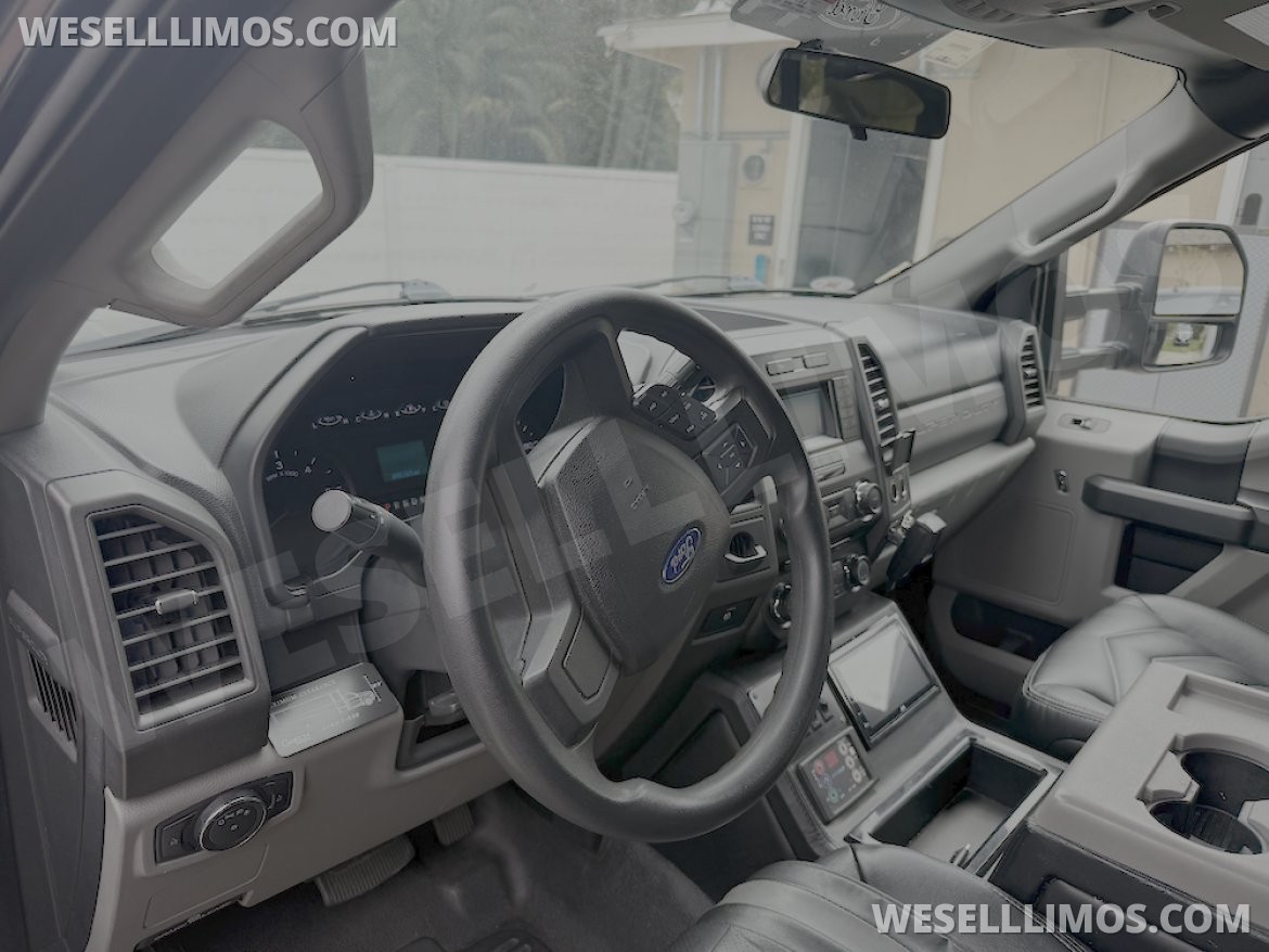 Photo of Executive Shuttle for sale: 2017 Ford F-550 by Grech GM33