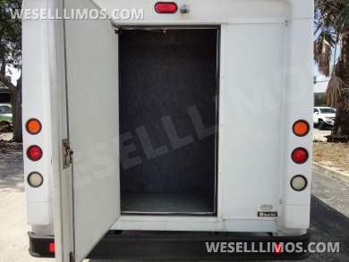 2013 LGE Ford E450 Limo Bus