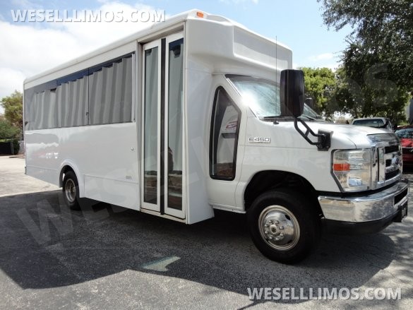 2013 LGE Ford E450 Limo Bus