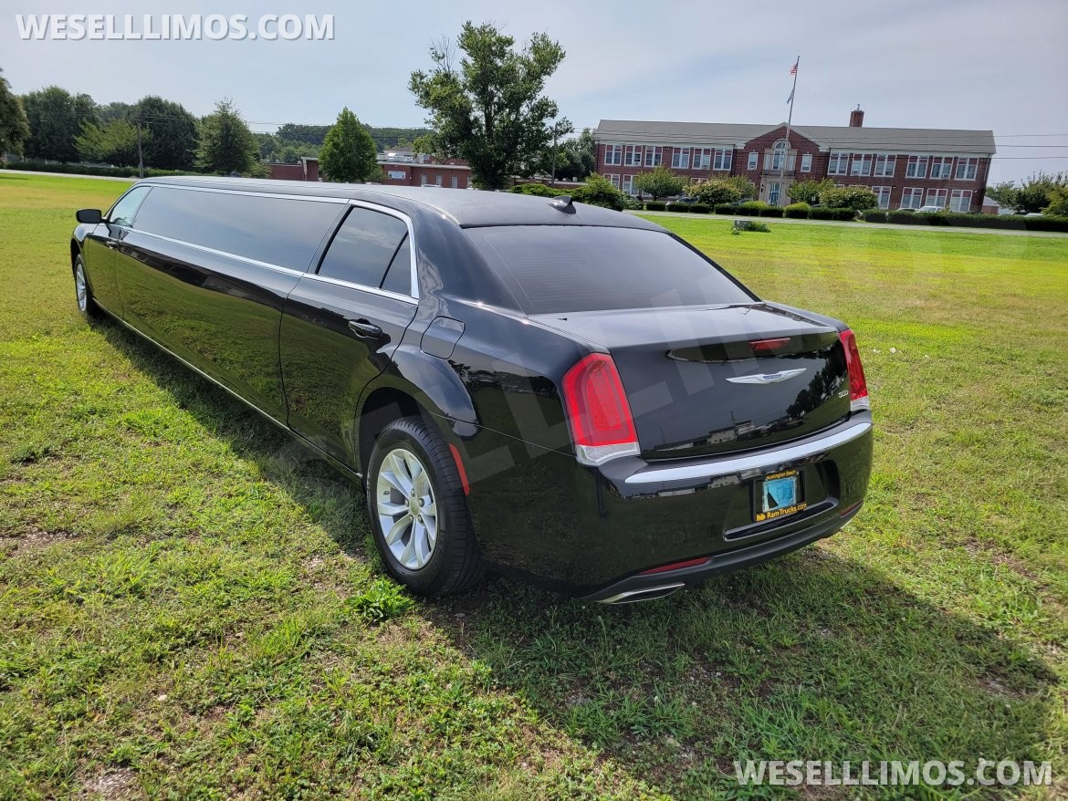Photo of Limousine for sale: 2023 Chrysler 300 140&quot; by Pinnacle