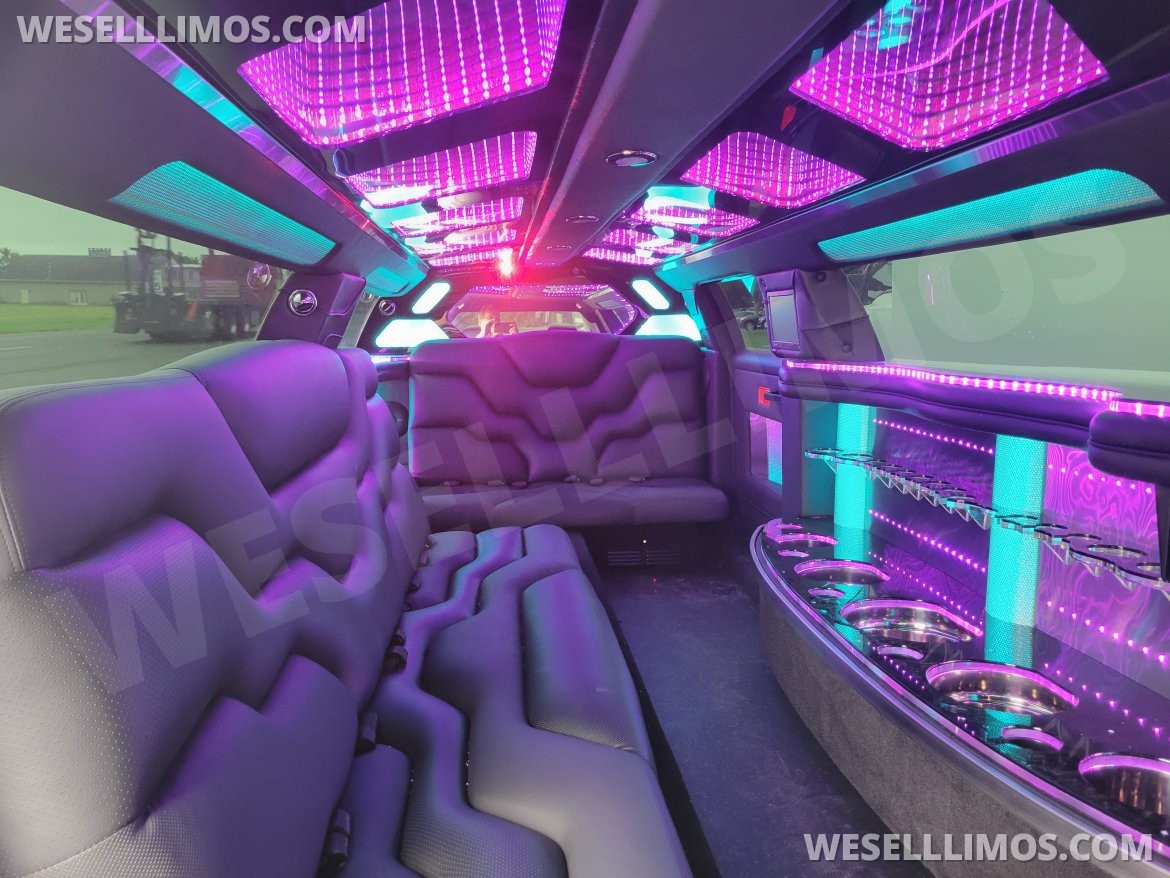 Photo of Limousine for sale: 2023 Chrysler 300 140&quot; by Pinnacle