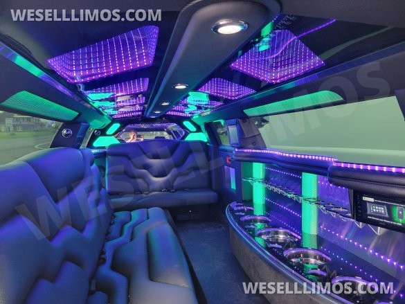2023 Pinnacle  Chrysler 300 Limousine