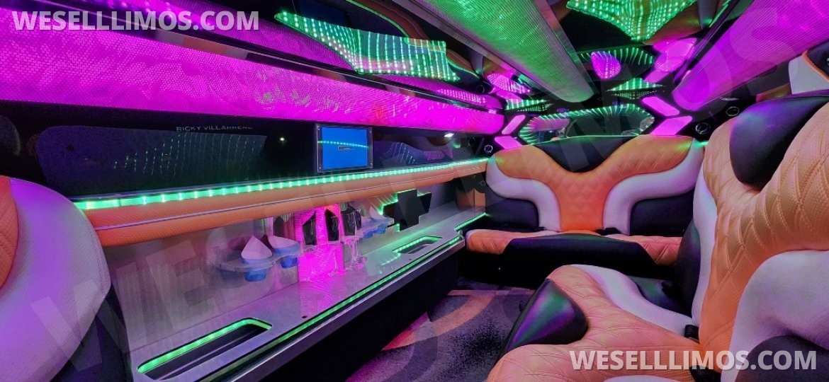Limousine for Sale in San Angelo, TX - Photo 6