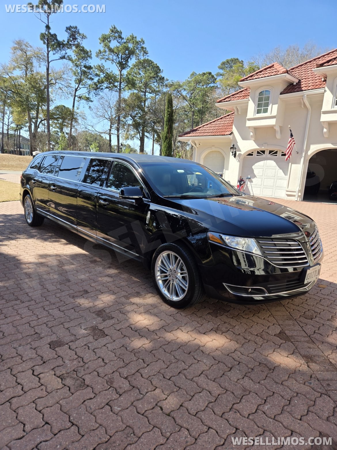 Limousine for sale: 2019 Lincoln MKT 72" 5-Door (Private Build) 72" by Executive Coach Builders