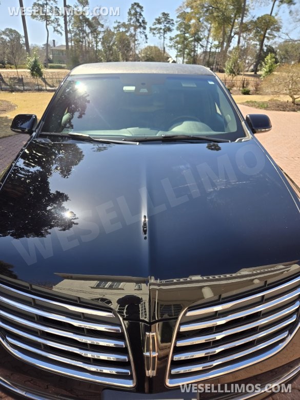 2019 Executive Coach Builders Lincoln MKT 72" 5-Door (Private Build) Limousine