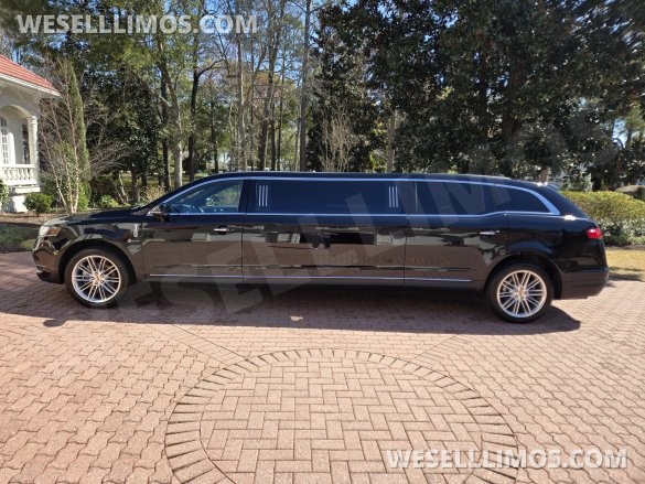 2019 Executive Coach Builders Lincoln MKT 72" 5-Door (Private Build) Limousine