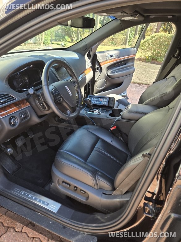 2019 Executive Coach Builders Lincoln MKT 72" 5-Door (Private Build) Limousine