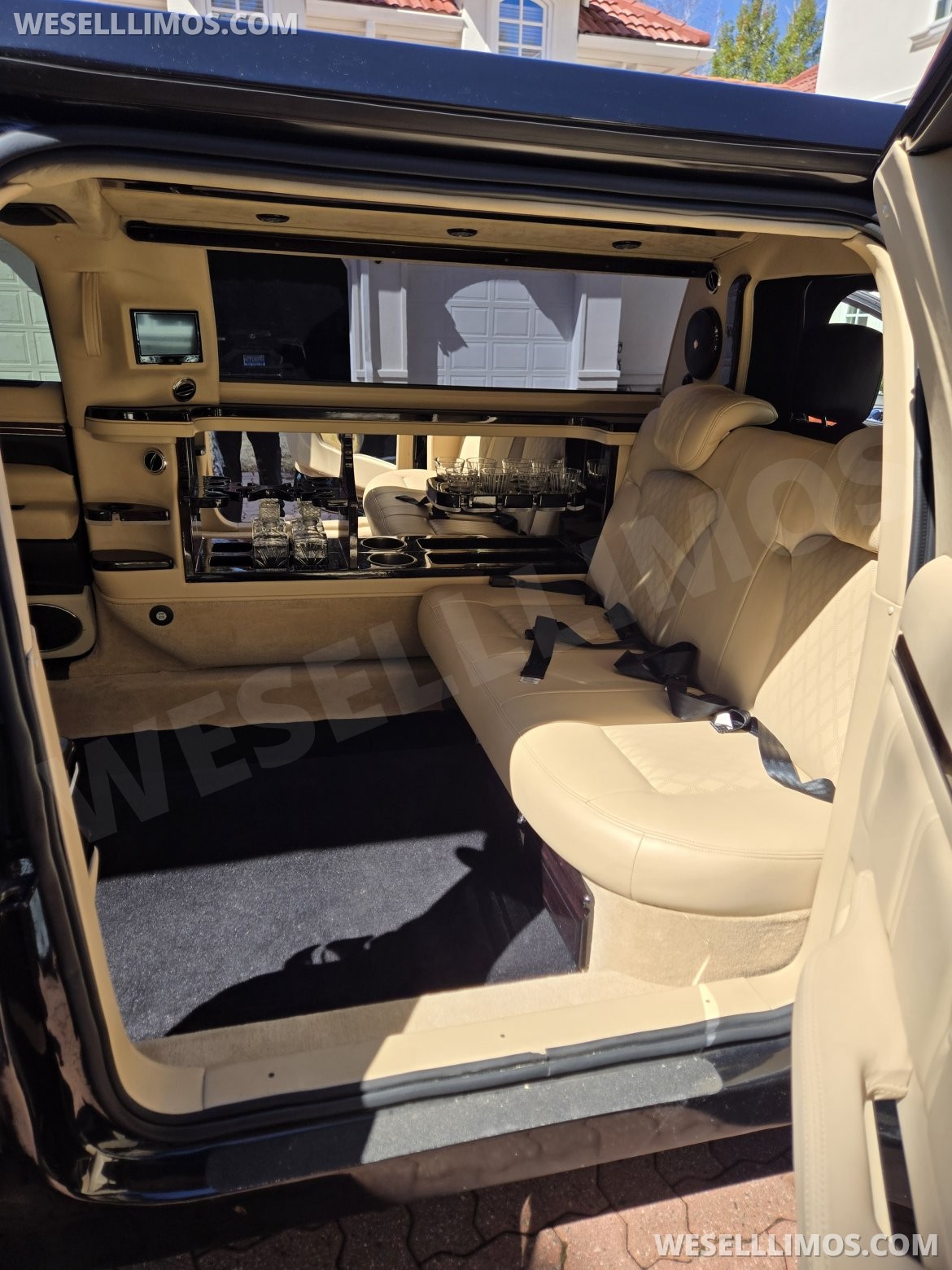 Photo of Limousine for sale: 2019 Lincoln MKT 72&quot; 5-Door (Private Build) 72&quot; by Executive Coach Builders