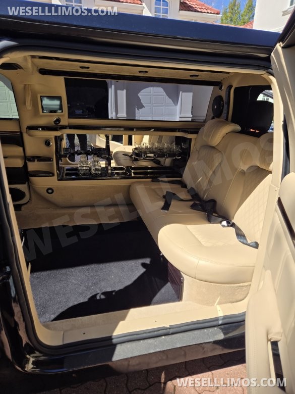 2019 Executive Coach Builders Lincoln MKT 72" 5-Door (Private Build) Limousine