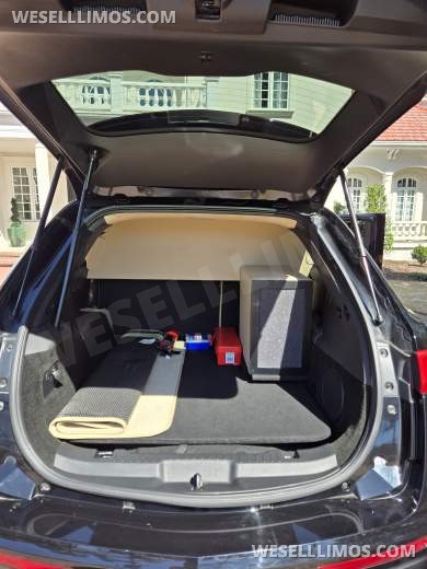 2019 Executive Coach Builders Lincoln MKT 72" 5-Door (Private Build) Limousine