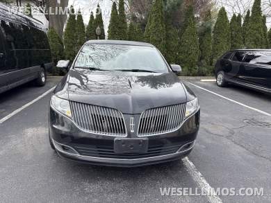 2014 Lincoln MKT Limousine for Sale in Babylon, New York, US - Photo 3