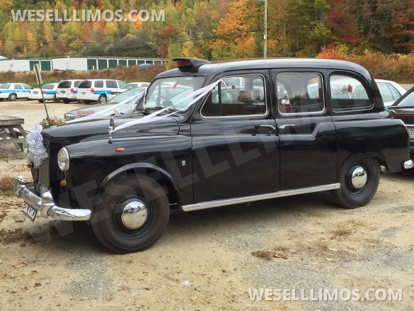 1970 Austin FX4 Diesel, London Taxi RHD Diesel Antique for Sale in Swanzey, NH - Photo 2
