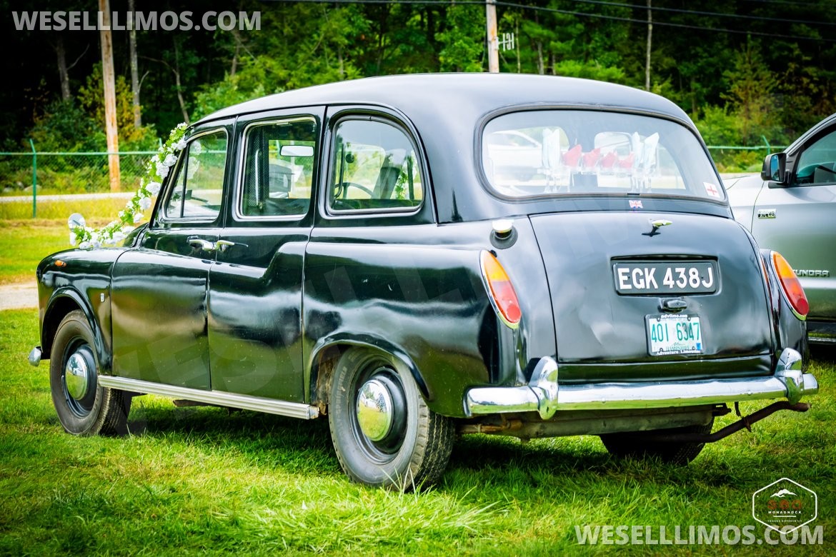 Photo of Antique for sale: 1970 Austin FX4 Diesel, London Taxi RHD Diesel by British Leyland