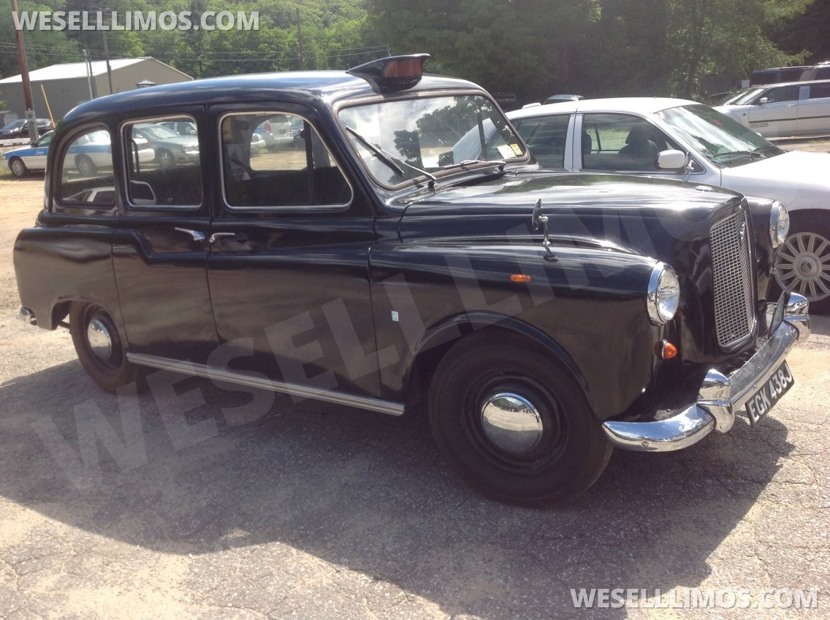 Photo of Antique for sale: 1970 Austin FX4 Diesel, London Taxi RHD Diesel by British Leyland