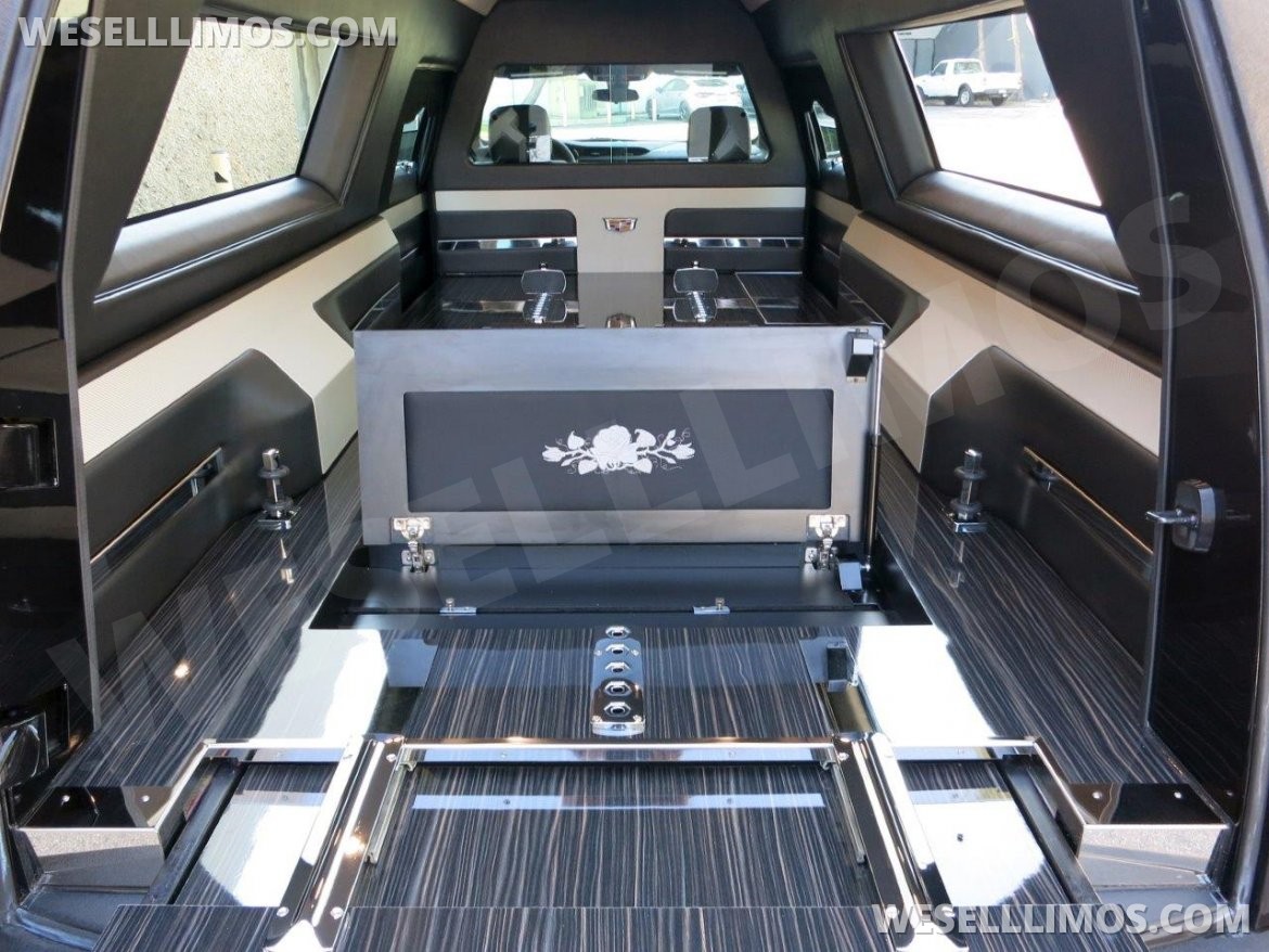 Photo of Funeral for sale: 2024 Cadillac XT5 Heritage by Federal Coach