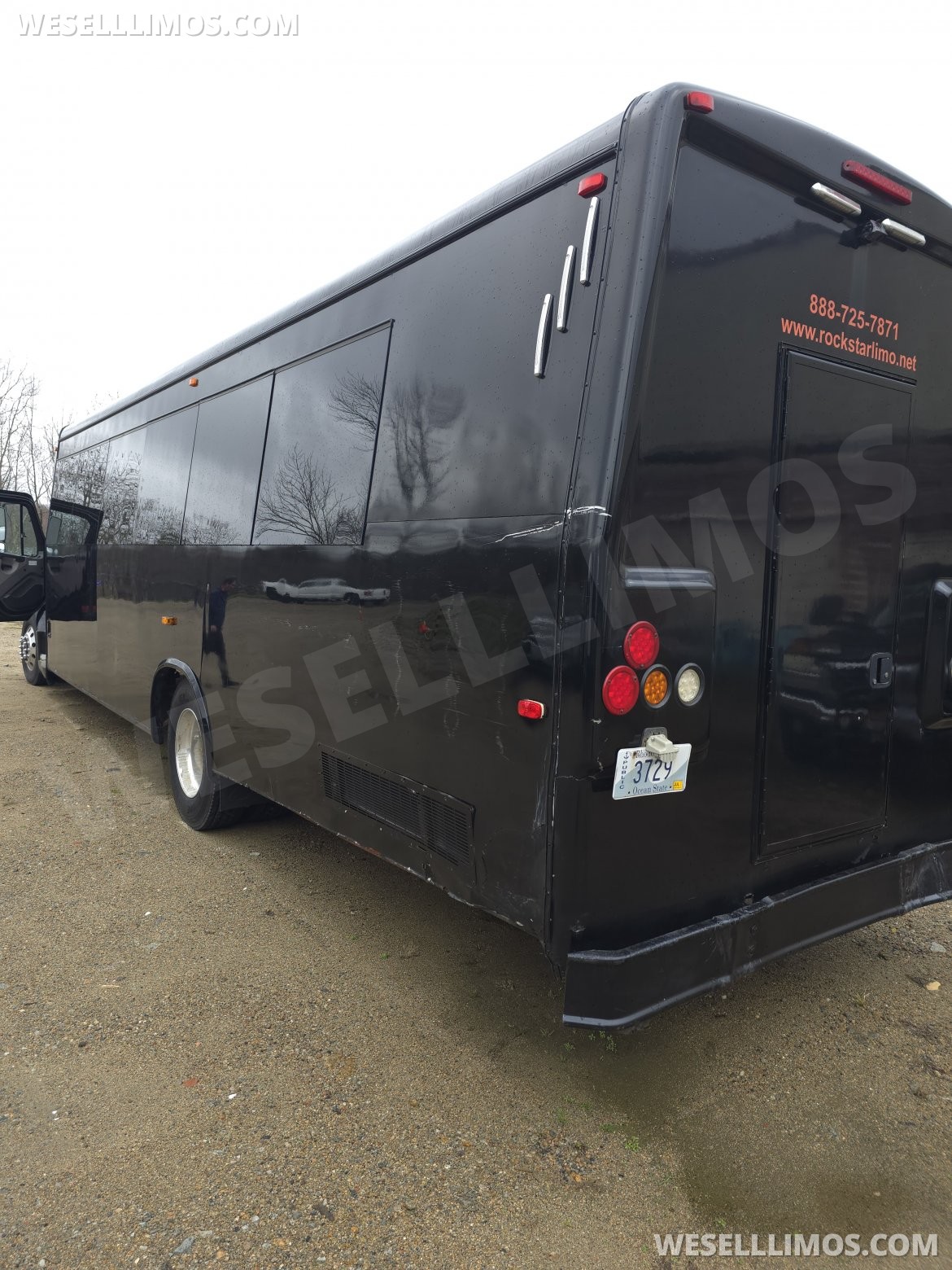 Photo of Limo Bus for sale: 2011 Freightliner M2 Party Bus 39&quot;