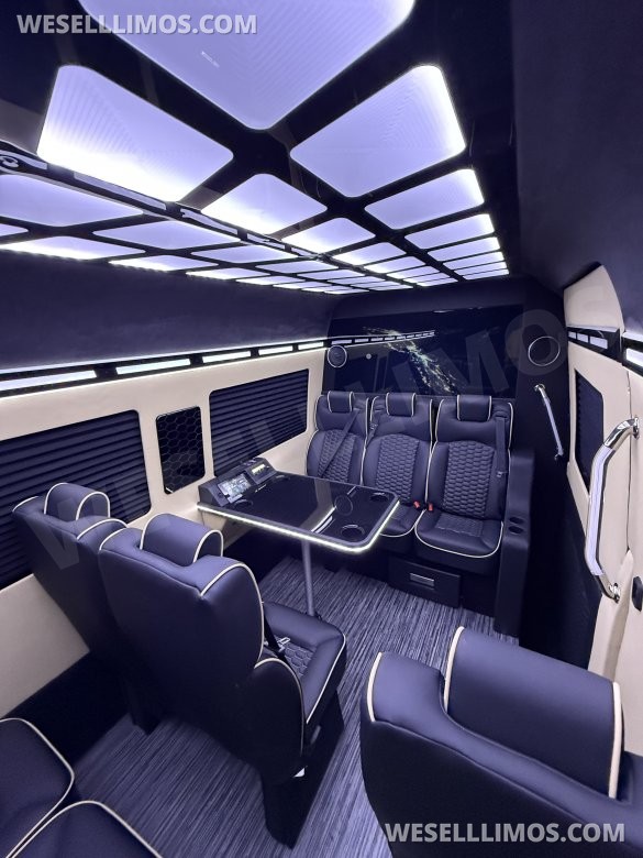 2025 LimoLand  Mercedes-Benz 170ext  Executive Shuttle