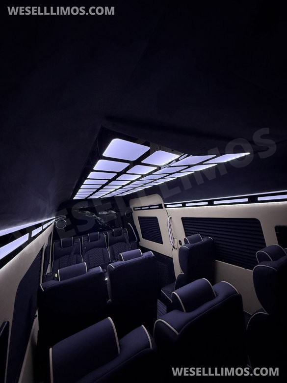 2025 LimoLand  Mercedes-Benz 170ext  Executive Shuttle