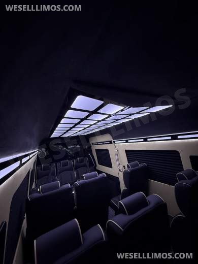 2025 LimoLand  Mercedes-Benz 170ext  Executive Shuttle