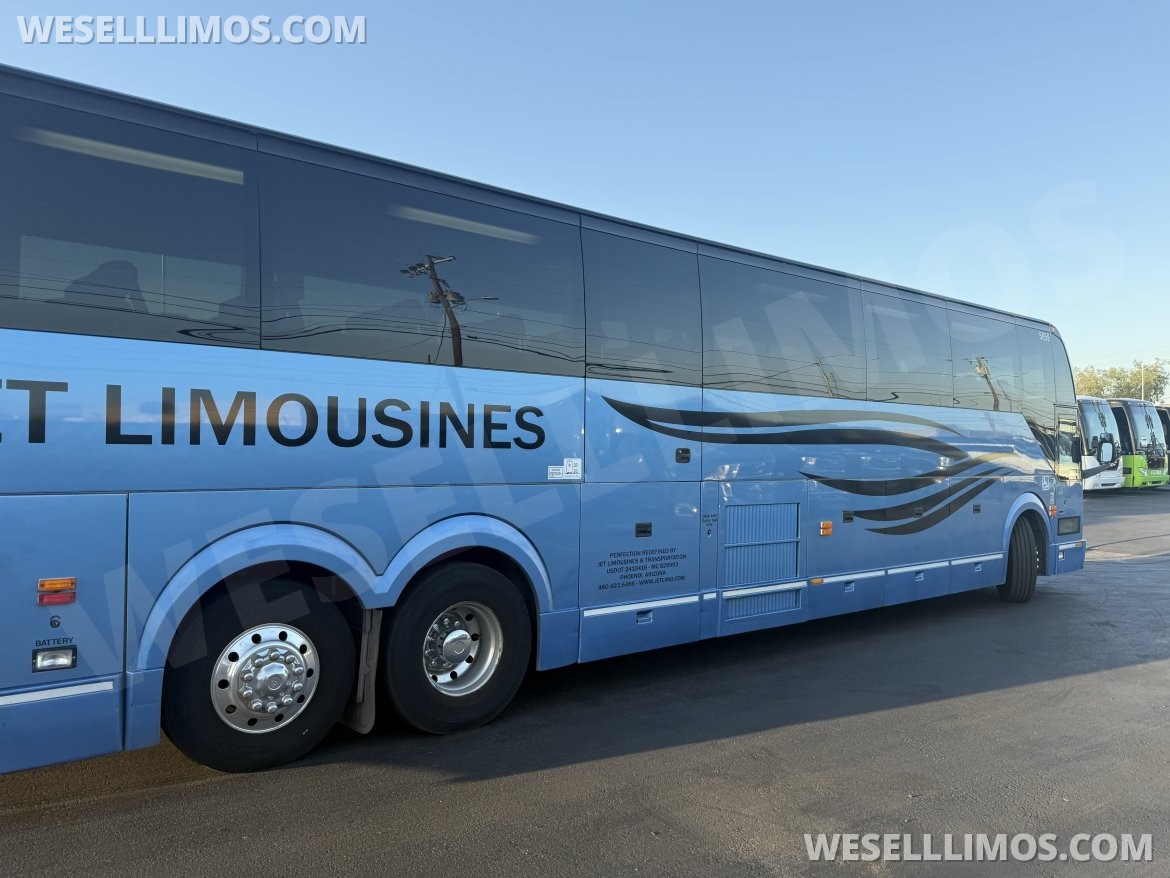 Motorcoach for Sale in Phoenix, AZ - Photo 3