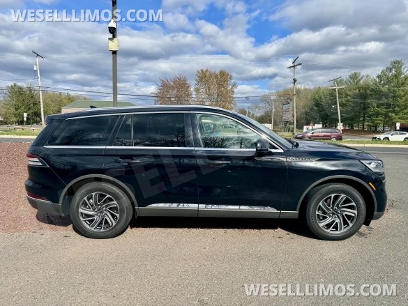 2022 Lincoln Aviator Livery Pkg SUV for Sale in Morganville, NJ - Main Photo