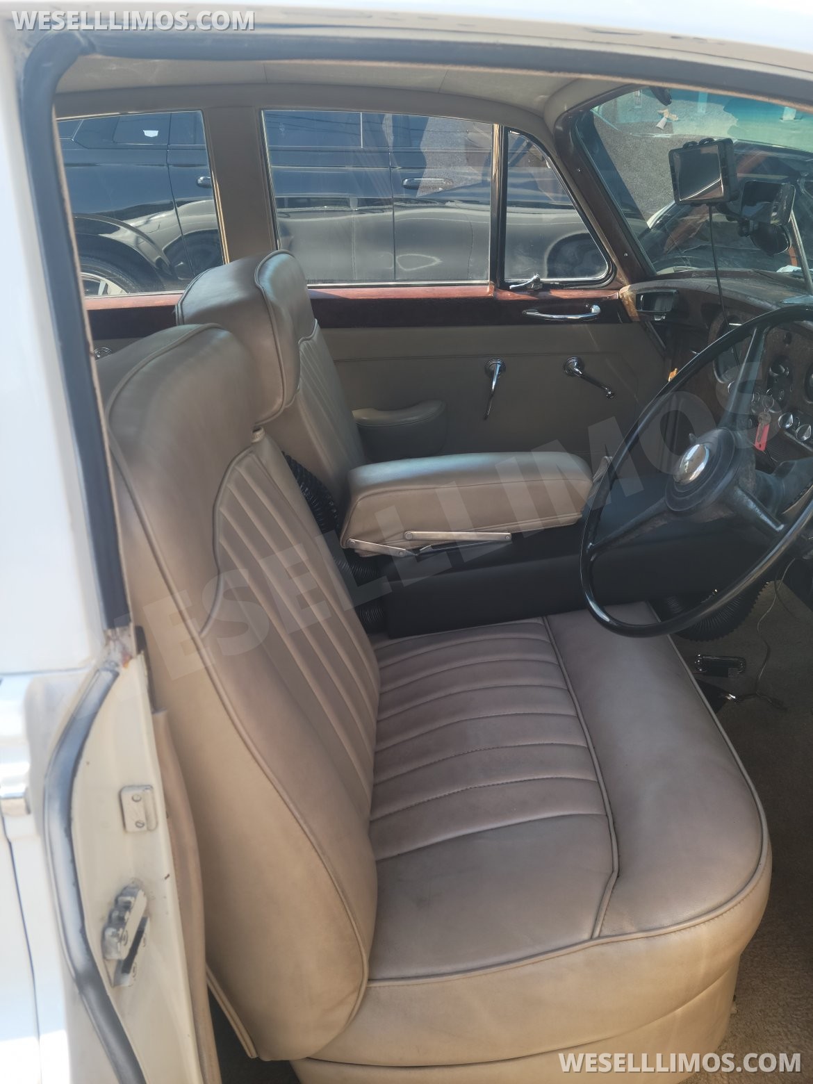 Photo of Antique for sale: 1961 Bentley S2 by Bentley