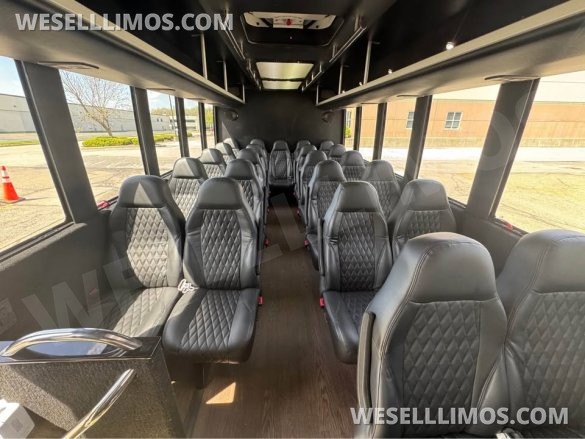 2016 Ford E450 Executive Shuttle for Sale in Indianapolis, IN - Main Photo